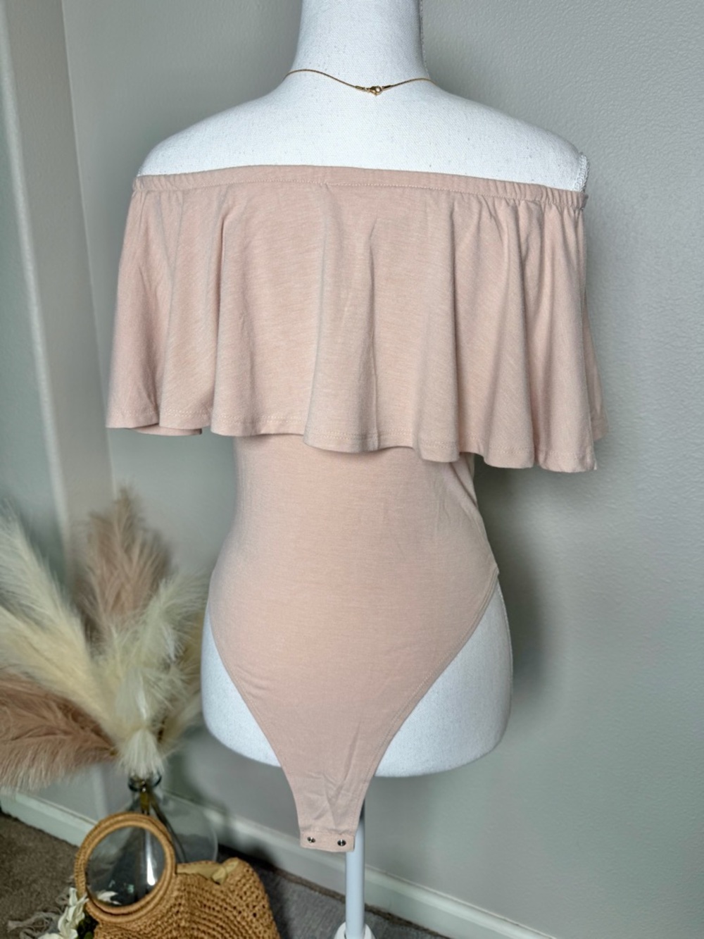 NWOT Zenana - Off-Shoulder Ruffle Bodysuit in Blush - Picture 7 of 15